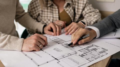 Featured Image for 10 Tools for Real Estate Agents in 2025